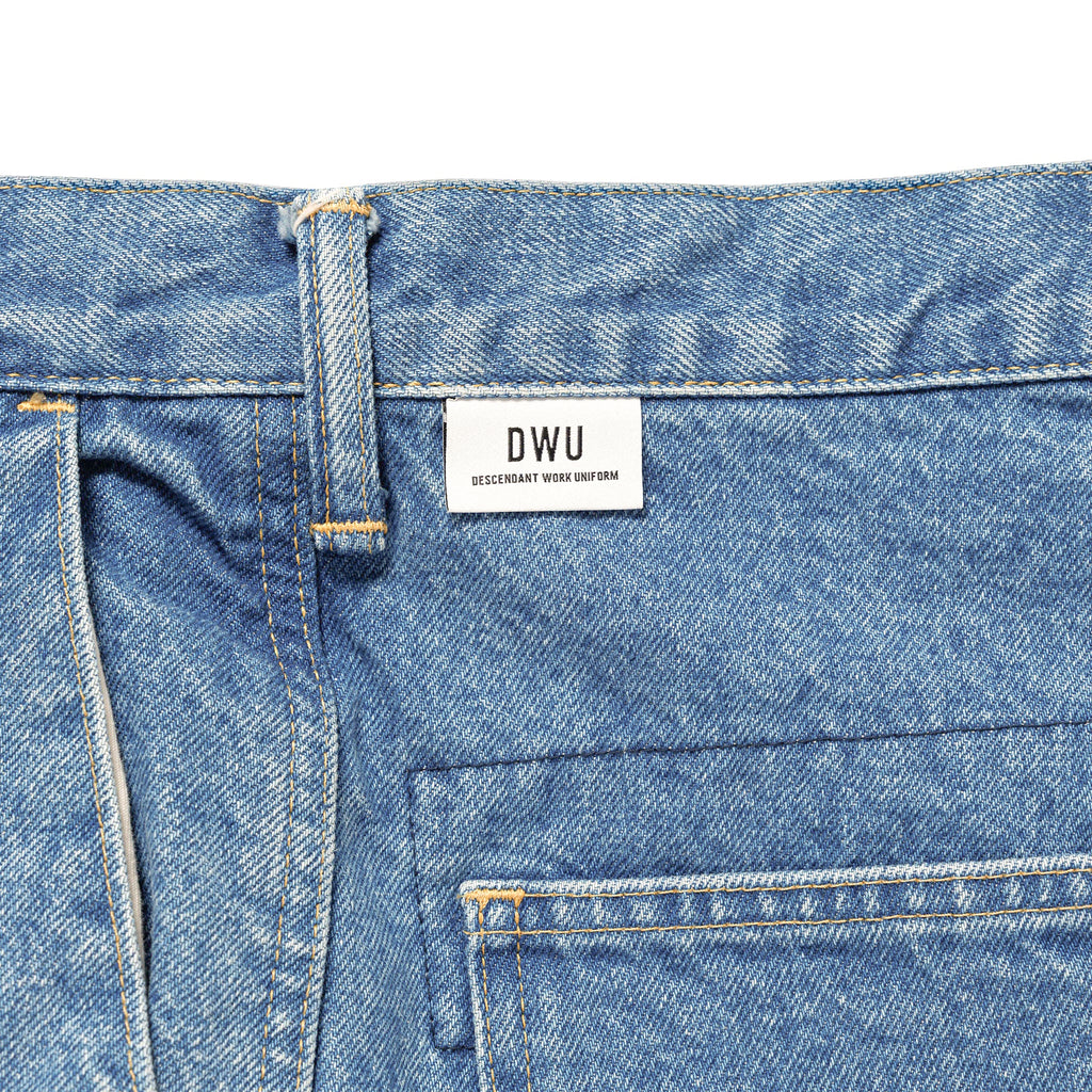 DIY DENIM SHORTS
