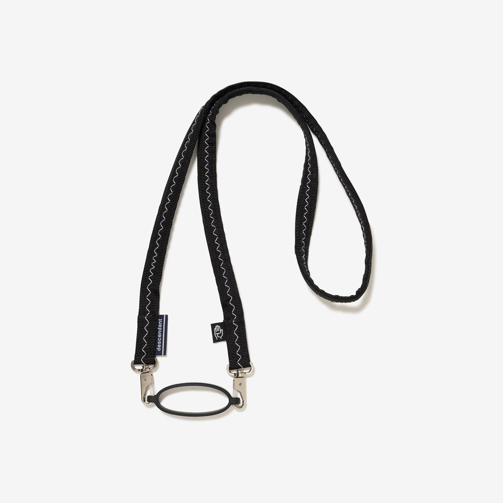 BUNGEE STRAP TAKES HANDS