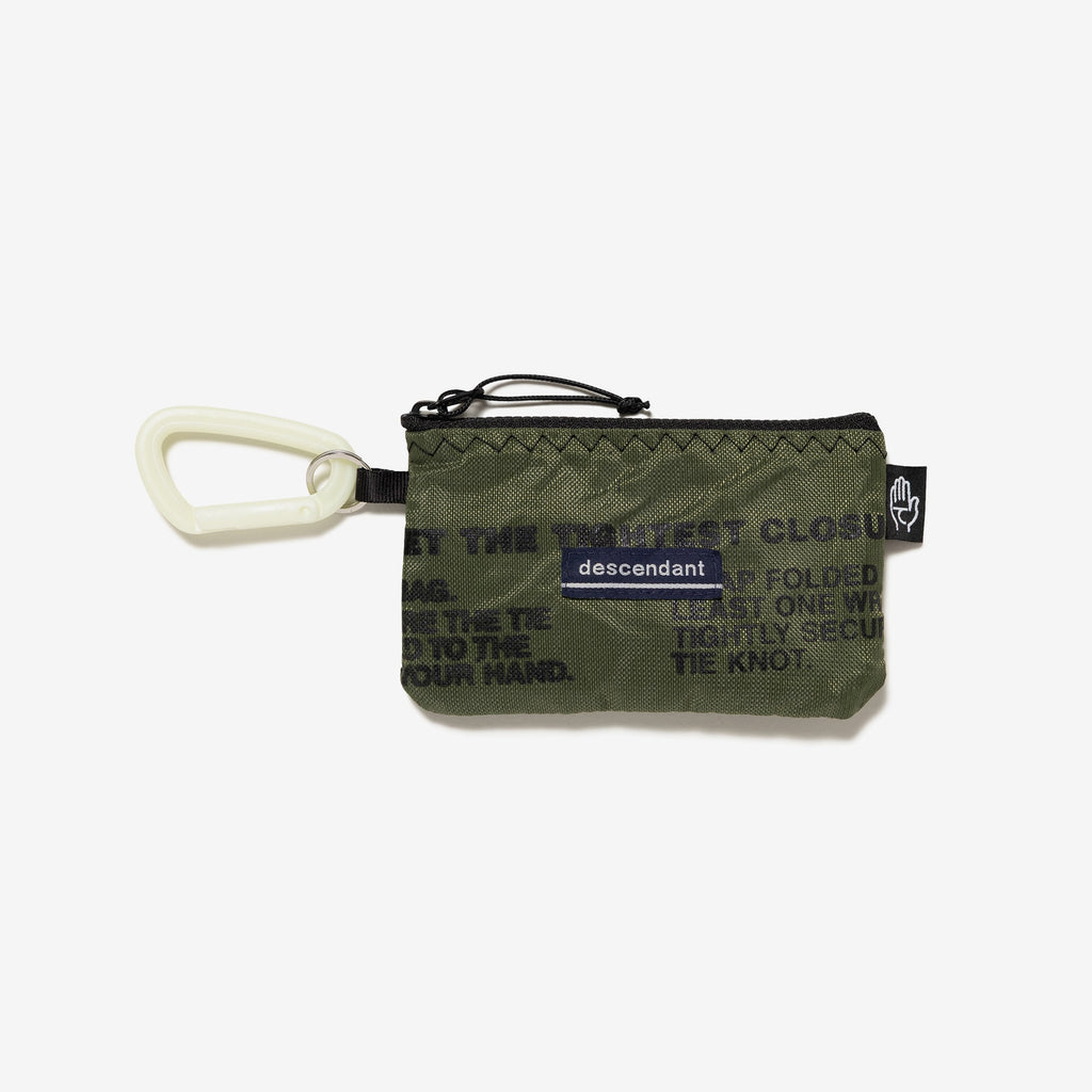 HANGG WIDE CARD CASE TAKES HANDS