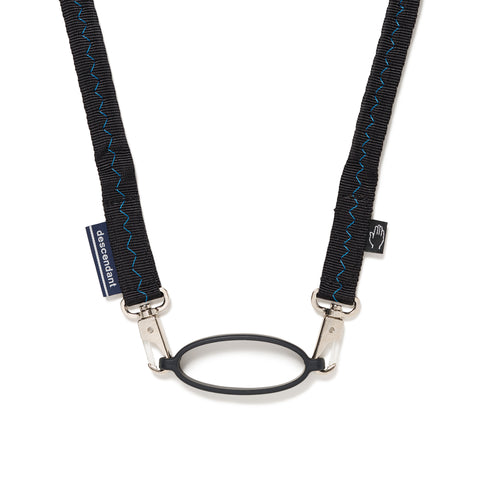 BUNGEE STRAP TAKES HANDS