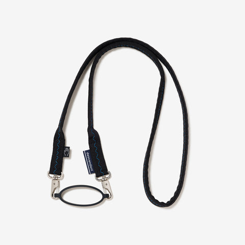 BUNGEE STRAP TAKES HANDS