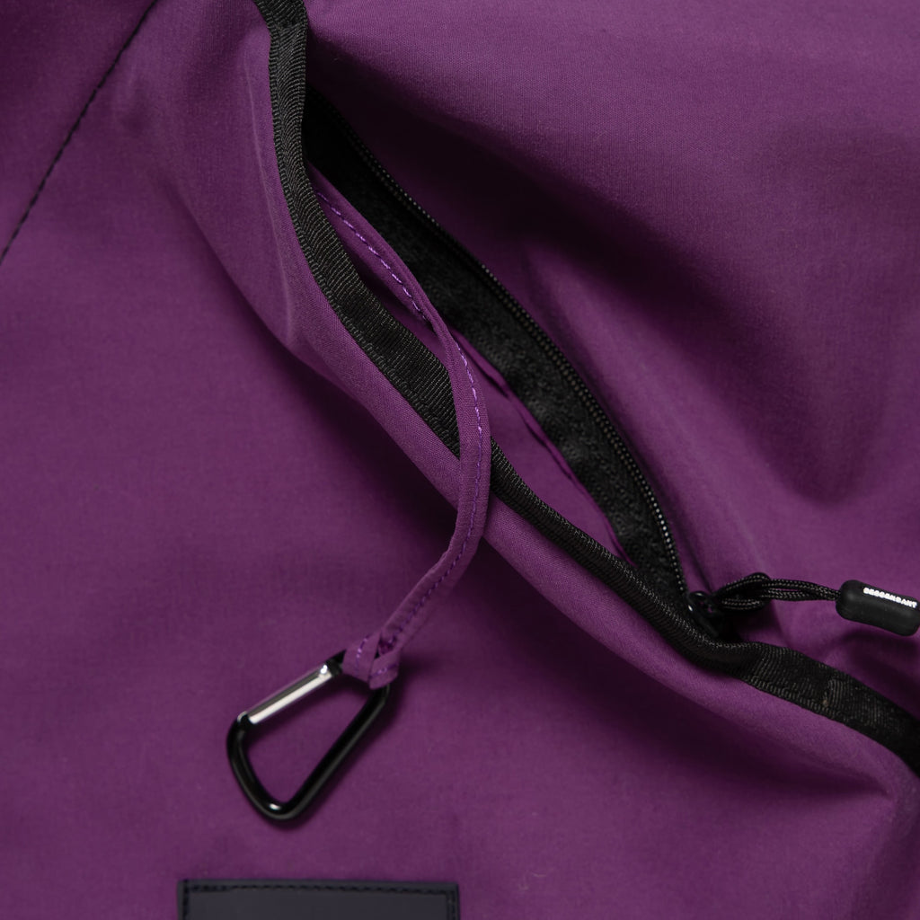 BLACK HOLE NYLON BAG